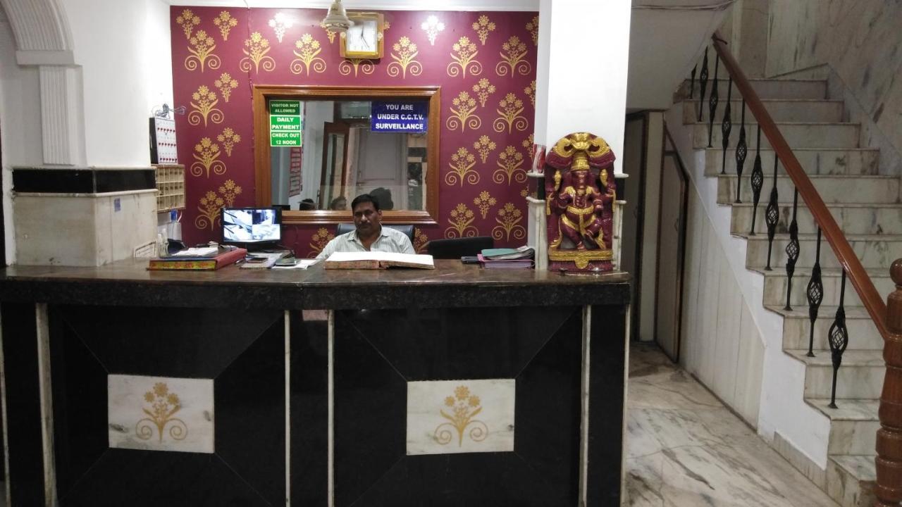 Hotel Euro International New Delhi Eksteriør bilde